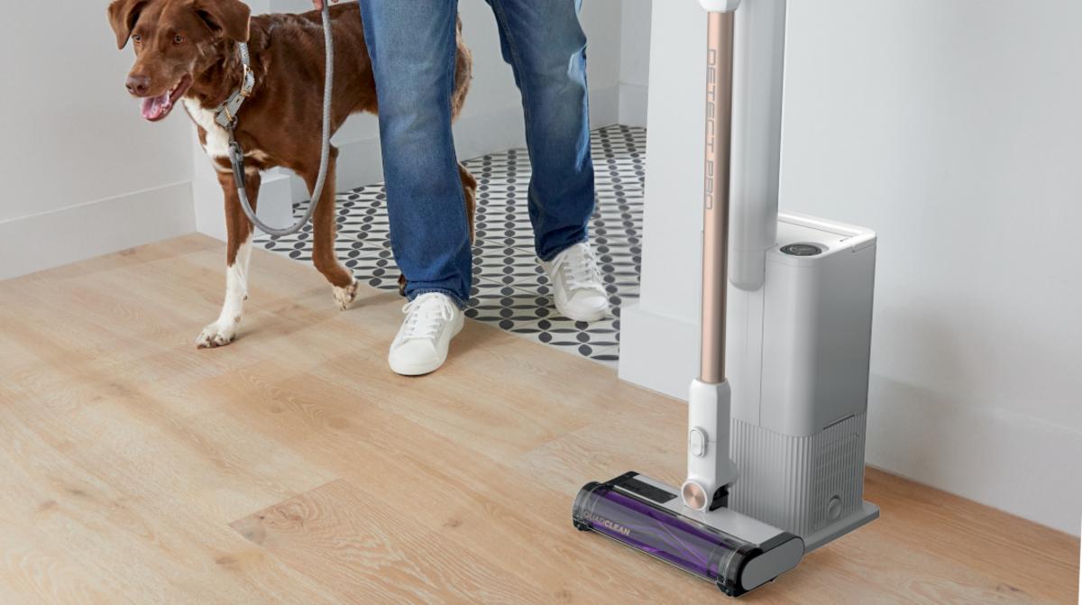 Shark® Cordless Detect Pro™ Auto-Empty System with QuadClean™ Multi-Surface Brushroll